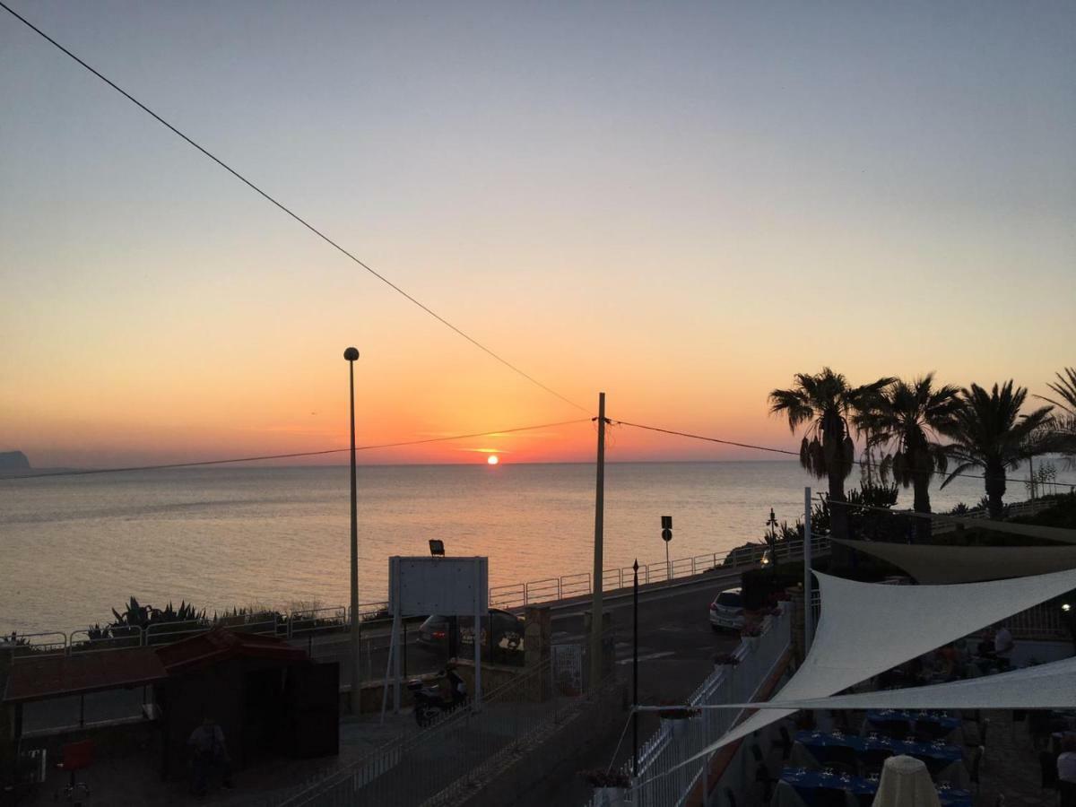 La Ruota B&B Terrasini Bagian luar foto